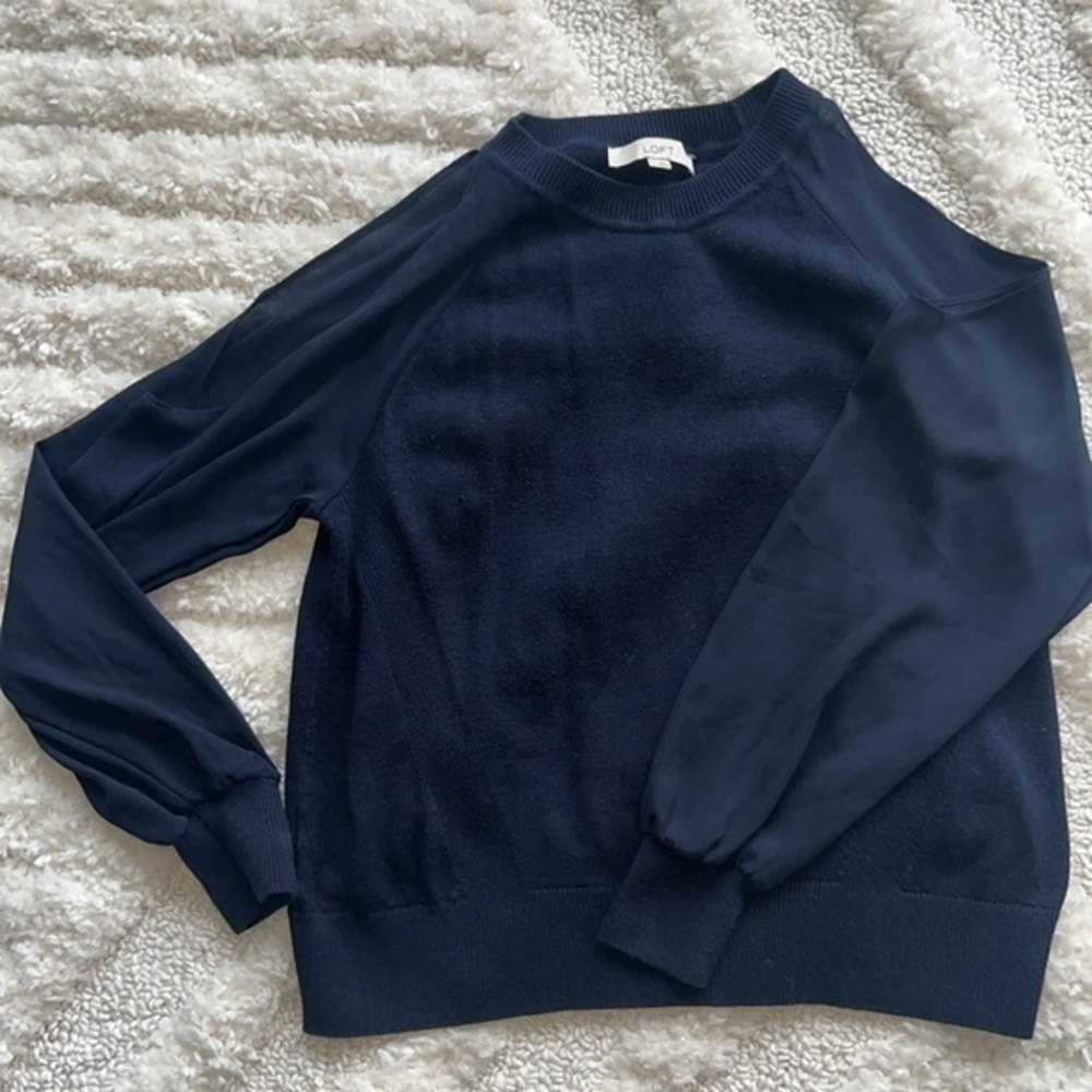 LOFT Women's navy blue cold shoulder Top - Picture 1 of 10